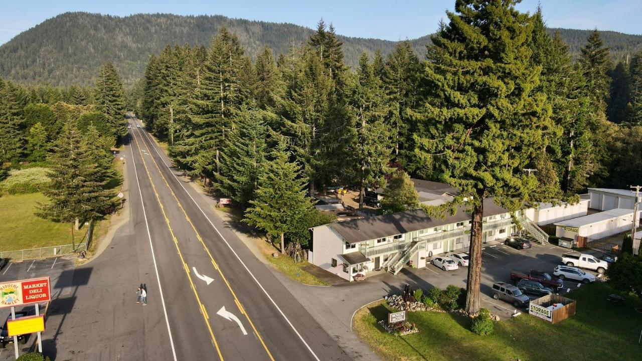 Hiouchi Motel Crescent City Exterior photo