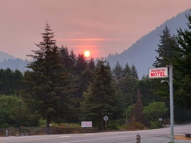 Hiouchi Motel Crescent City Exterior photo